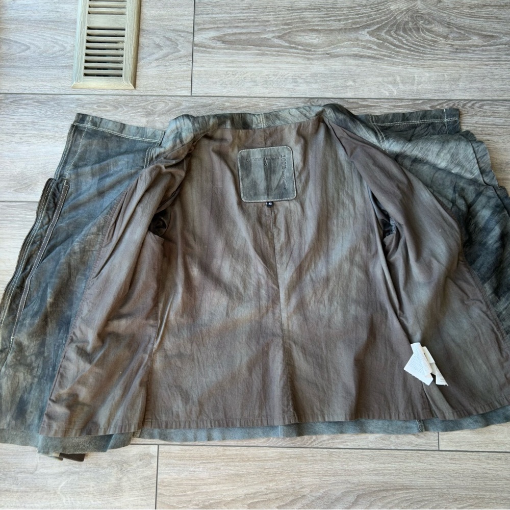 Summum Distressed Luxury Soft Leather Moto Jacket - Picture 9 of 15